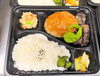 「残暑を乗り切るさっぱり仕立て！夏野菜を添えたおろしポン酢ハンバーグ弁当」