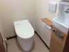 施工後。手洗いを別に分けてスッキリ便器に変身です。「施工事例(トイレ工事）手洗い器を新規で設置したトイレ施工事例です。スッキリした施工事例です。」