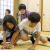 畳の上で笑顔いっぱい！子どもたちが夢中になれる英語レッスン