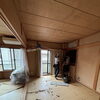 マンションリフォーム現場より 和室や造作収納の解体作業が進んでいます