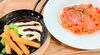 「ナポリタンと北海道ビーフハンバーグのセット提供中」