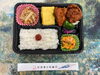 「本日の手作り弁当は、定番人気の組み合わせ「唐揚げ＆だし巻き」です」
