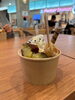 「【新商品】焼き芋クロッフルソフト、ご好評いただいています🍠🍦」