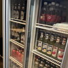 ビールから瓶チューハイまでずらり。レース観戦や仕事帰りの夜に気分で選べる一杯