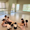 子どもの目線に立って寄り添う時間――安心して通えるあたたかなレッスン風景