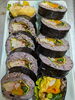 「彩り豊かな具材がぎっしり詰まった自慢の김밥（キンパ）」