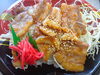 特製ニンニク豚バラカルビ丼。数量限定です。お早めにどうぞ。「今日のお弁当はこれだ！」
