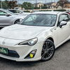 【新入庫】H27年式 トヨタ 86 2.0GT 入庫！TEIN車高調・フジツボマフラー・パドルシフトAT搭載の前期型クーペ