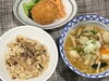 「本日のAランチは　きのこたっぷり炊き込みご飯と豚汁煮込み風うどん」