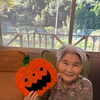 館内も秋の彩りに！利用者さんと一緒にハロウィンの飾り付けを準備中です🎃