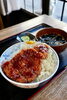 「出汁が決め手！お蕎麦屋さんの特製「ソースカツ丼」は食べ続けても飽きない自慢の味！ミニセットも大人気」