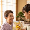 77歳のお祝いに贈るドライフラワーフレームアレンジのオーダー受付を開始