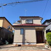 屋根の被せ葺きと外壁塗装の施工事例　住まいの表情と守りを一新するBefore＆After