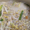 魚介の旨みと素朴な具材がじんわり染み渡る温かい북어국（プゴク）