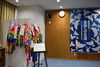 「「平和への願い」を届ける折鶴の展示をご覧ください！」