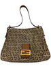フェンディ（FENDI）ズッカ柄マンマバケット「フェンディ（FENDI）マンマバケットをお買取りさせていただきました！使用感や傷みのあるブランドバッグも無料査定へ！」