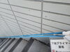 「塗装の耐久性を左右する下地処理｜外階段のコーキング打ち直し施工事例」