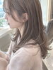 「伸ばしかけの髪も長さを変えずに印象を変える工夫ときれいに伸ばすためのヘアケア」