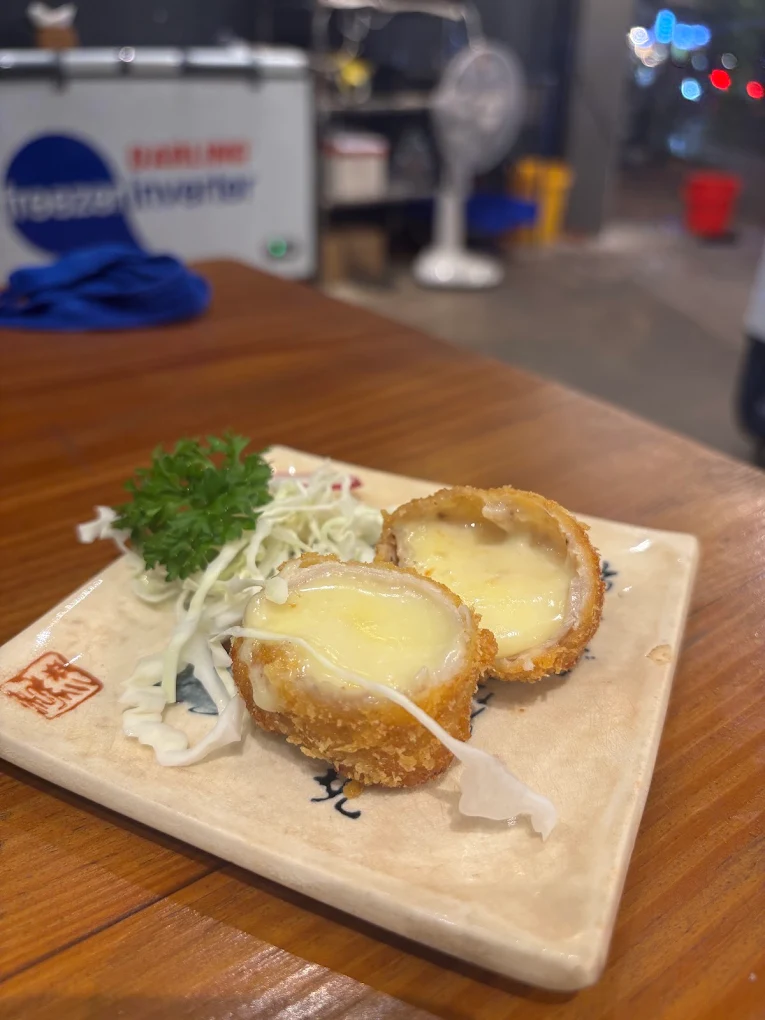 Cheese Tonkatsu tại UMAI – Khi món Nhật kết hợp với sở thích của giới trẻ Việt