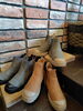 「♬INTRO AUTUMN & WINTER！雨の日も安心の新作4cm厚底防水ショートブーツで楽しむ大人の秋冬足元コーディネートですよ」