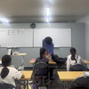 小学校で英語を習っているのに、なぜ中学英語でつまずくの？