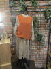 「♬INTRO AUTUMN&WINTER COLLECTION！薄手コーデュロイ小花柄ワンピースとニットベストで楽しむ大人の冬コーディネートですよ」