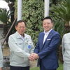 【柏原市・冨宅市長がご来社】盆踊り大会以来のご訪問で、社内のあれこれをお話ししました🌱