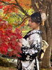 「函館で成人式の前撮りなら貸衣裳だてや✨鮮やかな紅葉と着物の彩り楽しむロケーション撮影🍁📸」