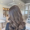 バレイヤージュ履歴を活かすくすみベージュ𓂃赤みを抑えてやわらかな透明感カラーへ♡ˊ˗