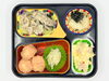 高齢者向け宅配弁当。昼食はえびボールのオーロラソースかけ。「10/28(水)の昼食は「えびボールのオーロラソースかけ」」