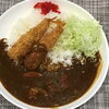 本日のAランチは　エビフライカレー🍛