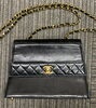 「【CHANEL  チェーンショルダー　高価買取】横浜市横浜駅の買取専門店「おたからや　横浜本店」電話相談無料＆査定無料♪」
