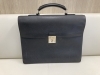 ビジネスバッグ　高価買取「【LOUIS VUITTON(ルイ ヴィトン)　高価買取】世田谷区成城学園前の買取専門店「 おたからや 成城学園前駅前店」電話相談無料＆査定無料♪」