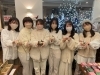 白でお揃いです「やわらかい春の日差しで店外の景色も変わってきました♡」