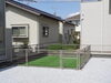 施工後。人工芝を敷いてフェンスで囲いました。「ワンちゃん大喜び♪お庭にドッグランを施工しました🐶」
