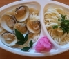 「一魚一会　明日の日替り弁当ははまぐりご飯とうどん」
