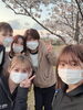 新人スタッフ鶴田、杉森です！「新人スタッフ達と桜の下で記念撮影＼(^o^)／」