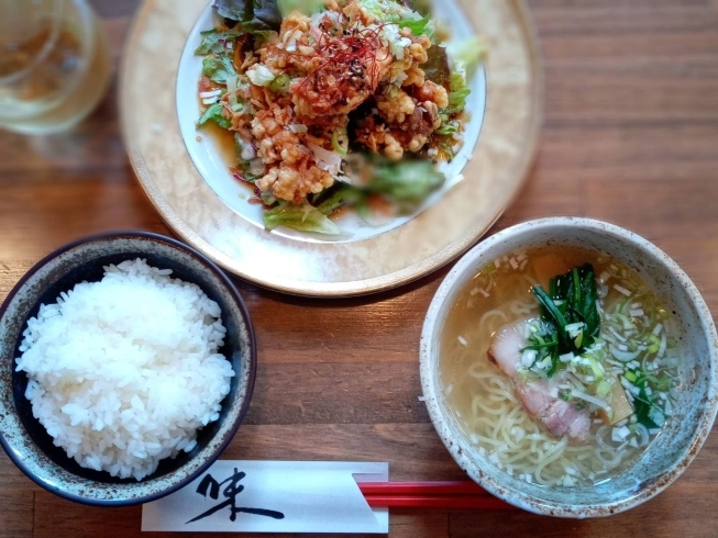 秀虎の中華ランチ「[西那須野ランチ]チャイニーズ厨房・秀虎の油淋鳥＋旨塩ラーメンセット」