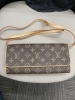 ルイビトン「【ルイ・ヴィトン（VUITTON）財布　高価買取】北千住駅前の買取専門店「おたからや　北千住東口駅前店」電話相談無料＆査定無料♪」
