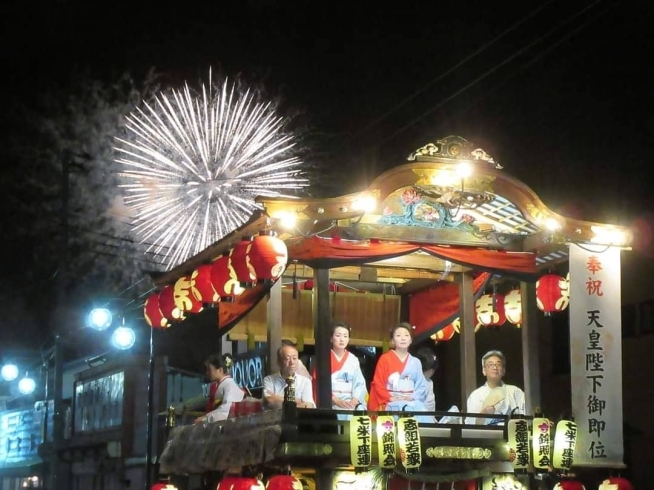 花火と屋台が綺麗に~夜の祇園祭(*^^*)「久しぶりに投稿です多古町祇園祭~新町さんにご挨拶に伺いました。」