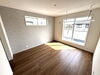 島田市旭２丁目🏠洋室「【完成しました✨】島田市旭２丁目🏠駐車４台🚗島田第五小・島田第二中エリア🏫収納豊富▽４ＬＤＫ▽食器洗浄乾燥機▽玄関吹き抜け▽室内物干し▽島田市の家探し・土地情報も地域密着の不動産の39へお任せください🐰🏠」