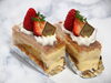 「苺のミルフィーユ⭐︎土日、祝日限定販売！岡山　一宮にある洋菓子屋　Patisserie Juna(パティスリージュナ)」