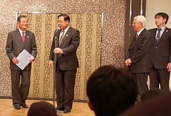岩手ビッグブルズは、盛岡市長の谷藤裕明氏も登壇。