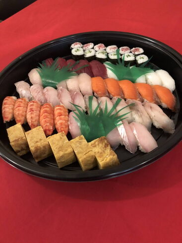 おまかせ10貫 5人前 6000円「4連木にお寿司はいかがですか」