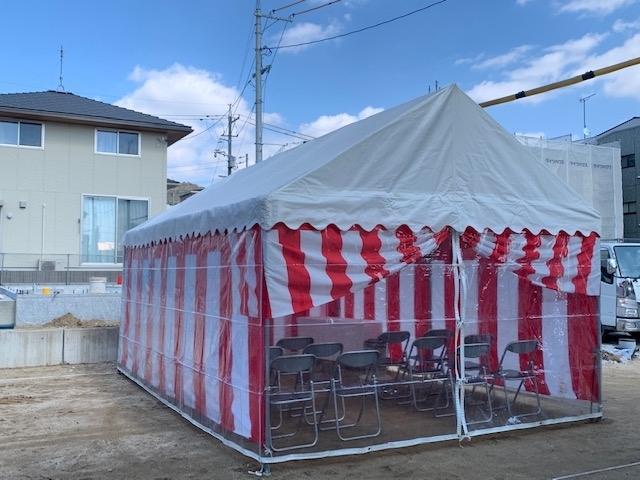 東広島市西条町寺家　地鎮祭です。「東広島市西条町寺家　地鎮祭の設営でございます！！　3月ごろの設営現場です。　　レンタルほり」