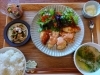 メインは「やわらかチキンカツ」「★やわらかチキンカツ★今日からです。」