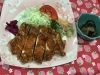 「本日のAランチは　山賊焼きです。」