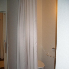 トイレにドアがない！！  　高住センターから、居室内のトイレについての老人ホーム見学情報です。