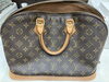 「VUITTON ヴィトン　ブランド バッグ 高価買取　新宿　買取専門店　「おたからや　新宿本店」」