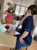 昼休憩。くさやのニオイにのけぞる澤田主任。「ふらっとくさや事件」